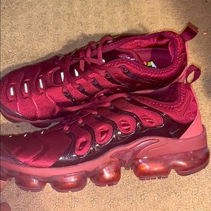 Nike Air Vapormax Plus Men’s size 9.5